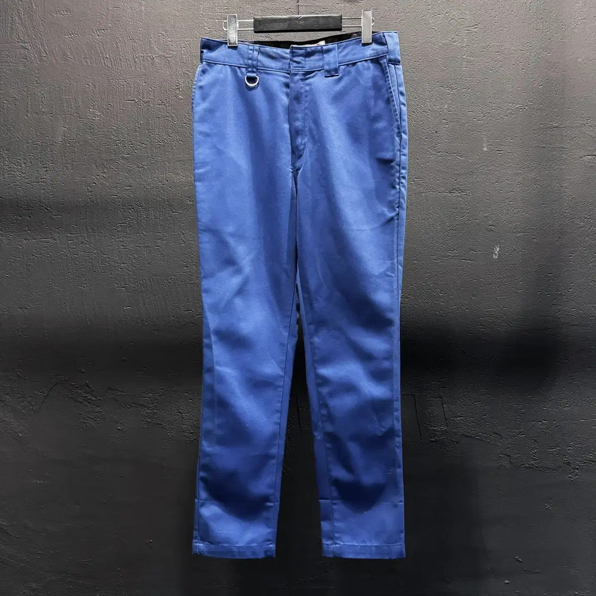 Dickies bloo Cotton trousers tapered fit logo patch detail dandy look