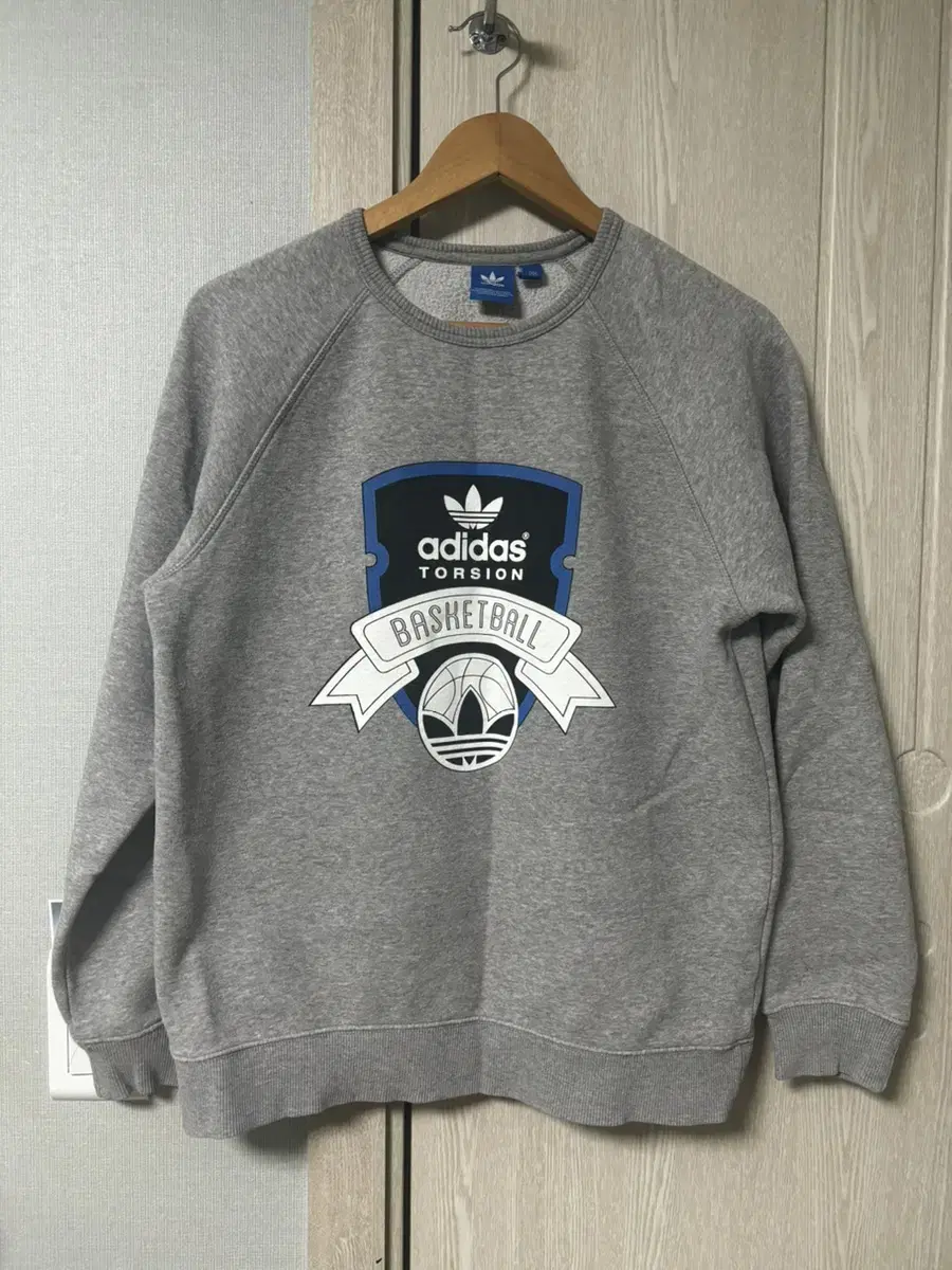 Adidas Adidas Torsion Crew Sweatshirt AZ1058