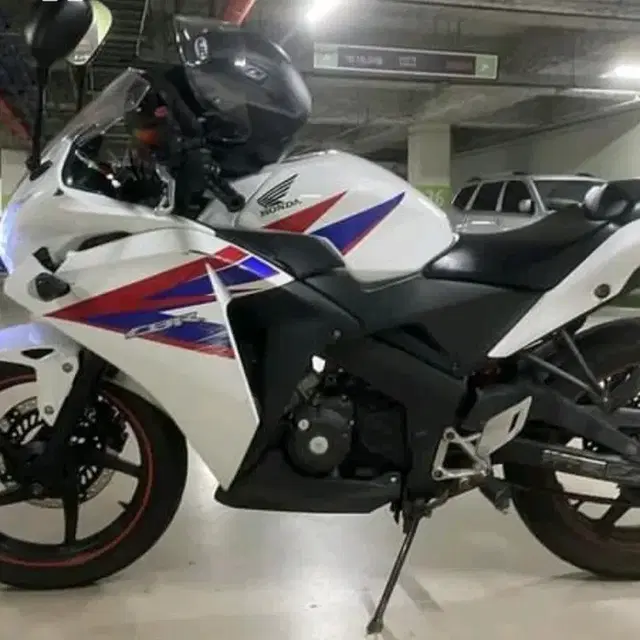 cbr125 상테 좋은 씨비알 백만원으로 사고싶습니댱 ㅠㅠ !!