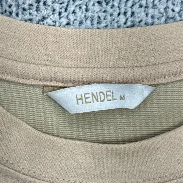 HENDEL 베이지 머슬핏 반팔티 M