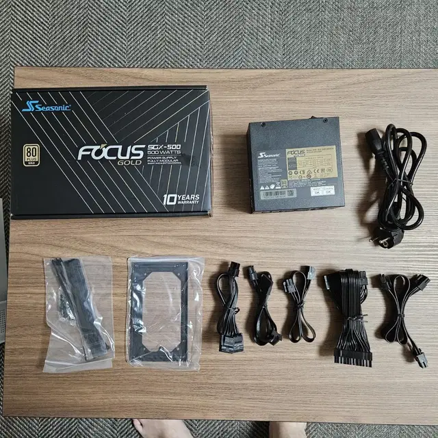 [시소닉] Focus SFX-L SDR 500SGX Gold 풀 모듈러