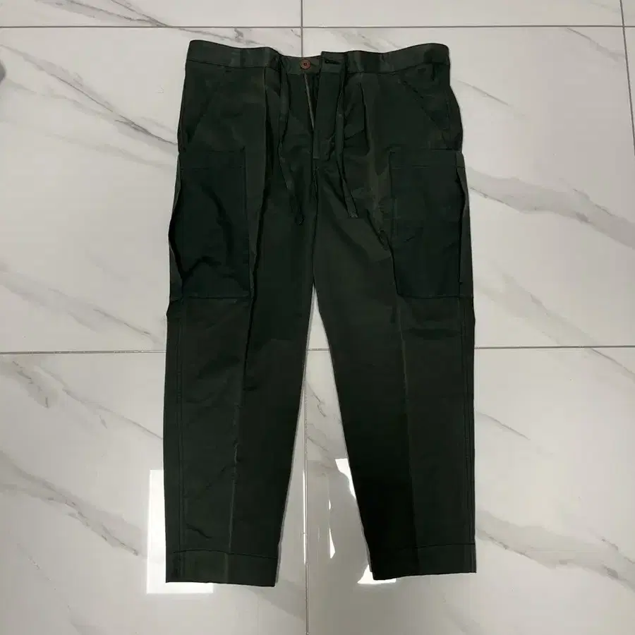 BESLOW 18FW DRAWSTRING BIG POCKET PANTS