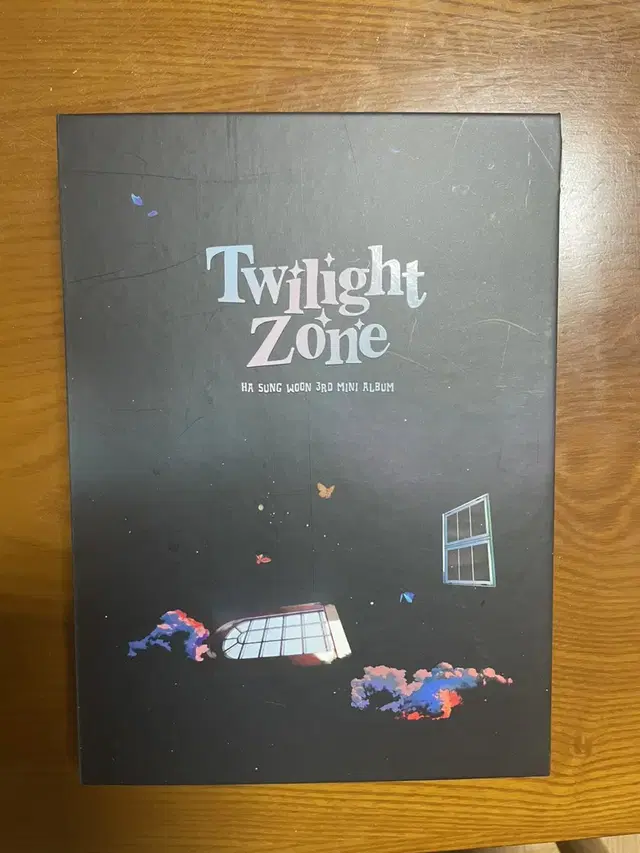 하성운 앨범-미니 3집 Twilight Zone 개봉 앨범