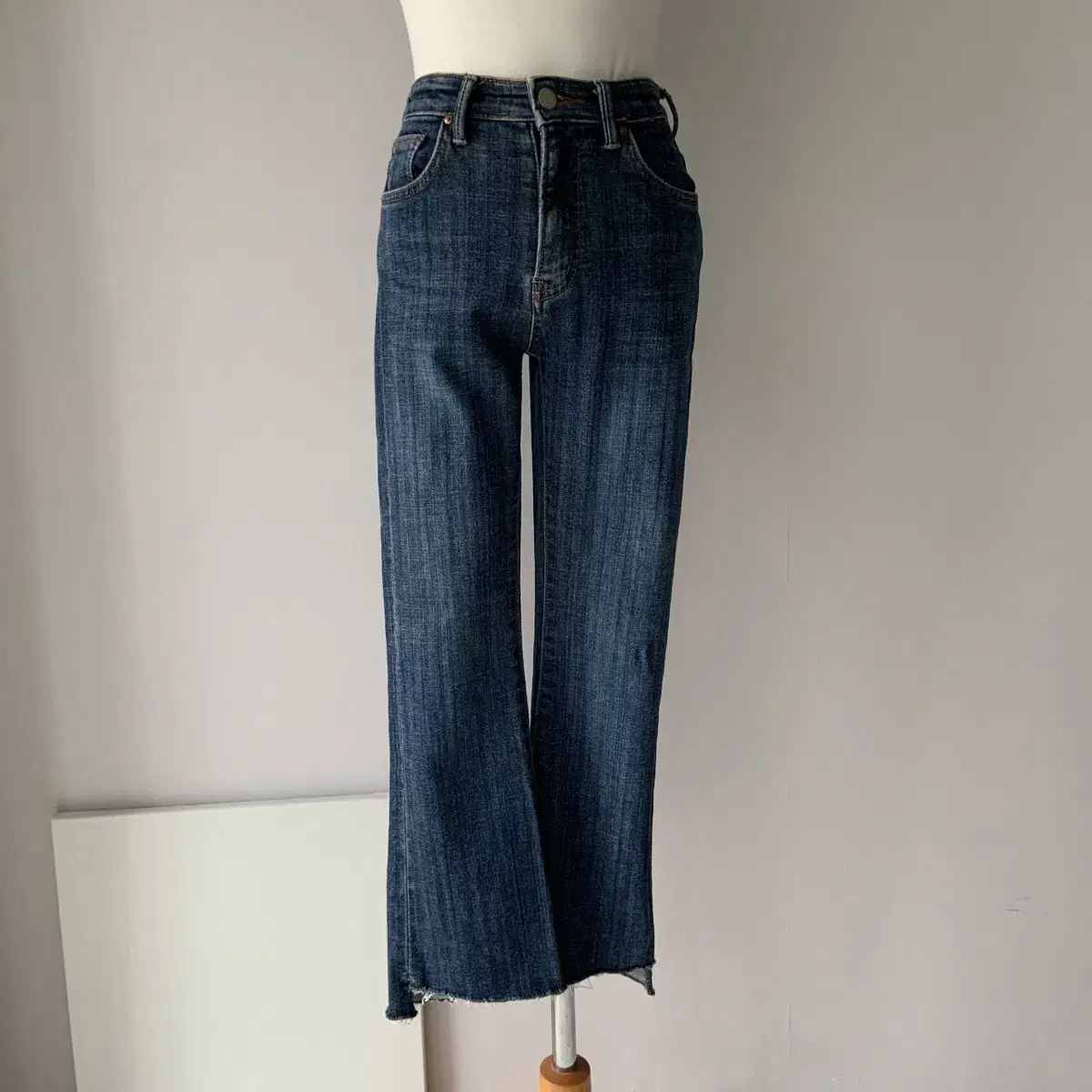 26 Mother Jean Jeans