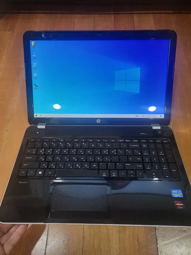 HP Pavilion 15 노트북 판매합니다.