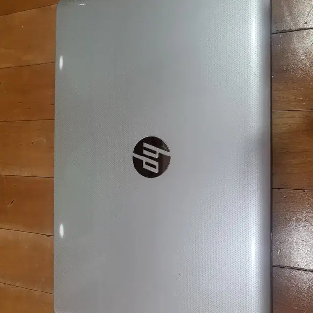 HP Pavilion 15 노트북 판매합니다.