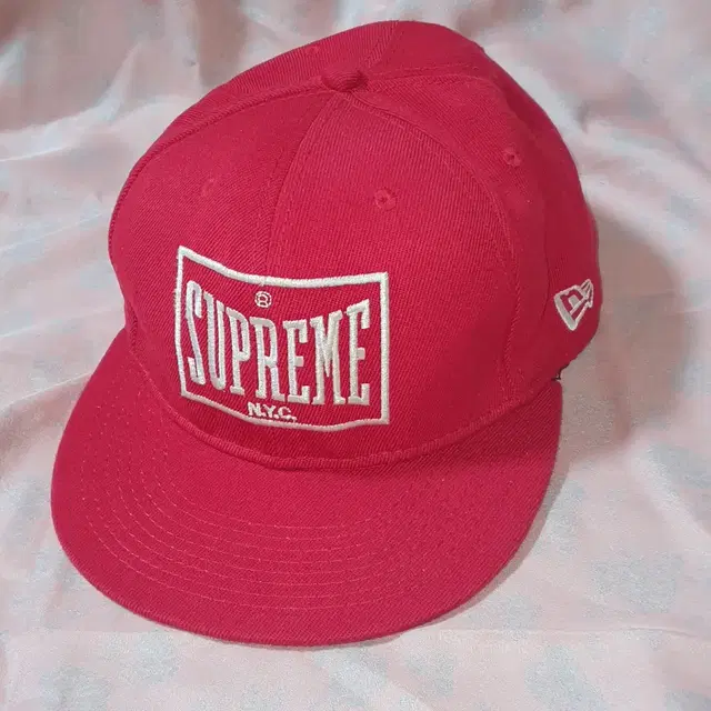 뉴에라 슈프림 NYC  캡 NEWERA SUPREME 58.7