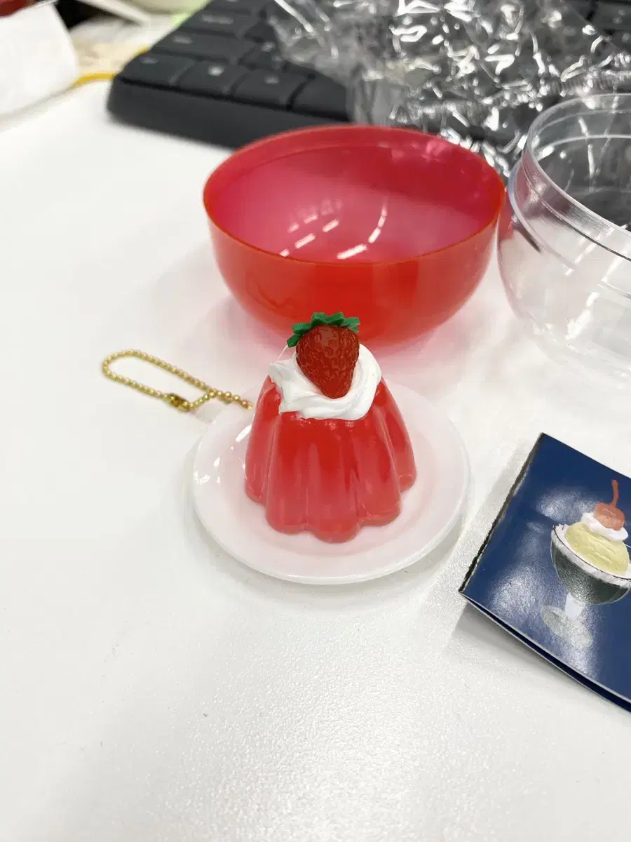 Strawberry Jelly Pudding worth keyring sells