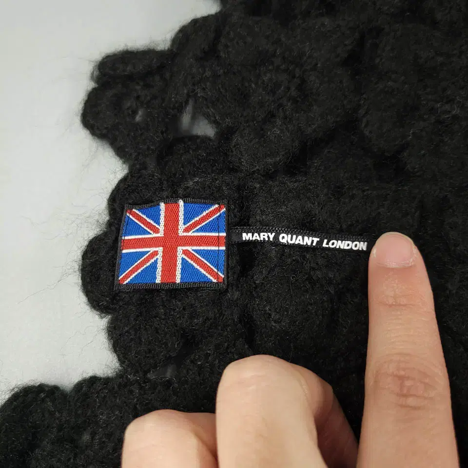 MARY QUANT LONDON 블랙 플라워 꽃 크로셰 울혼방 니티드 테