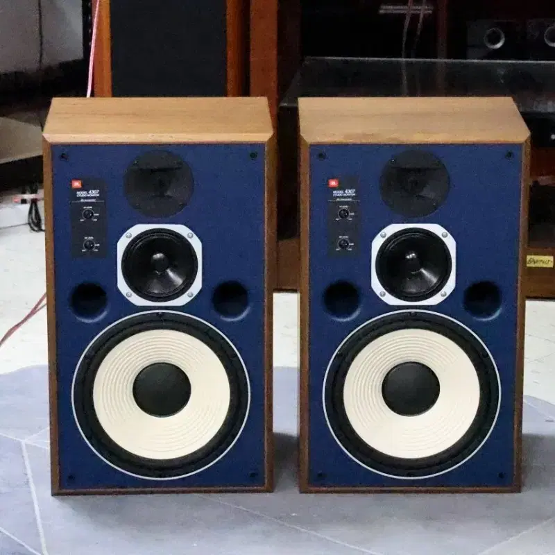 JBL 4307 모니터 스피커 청색