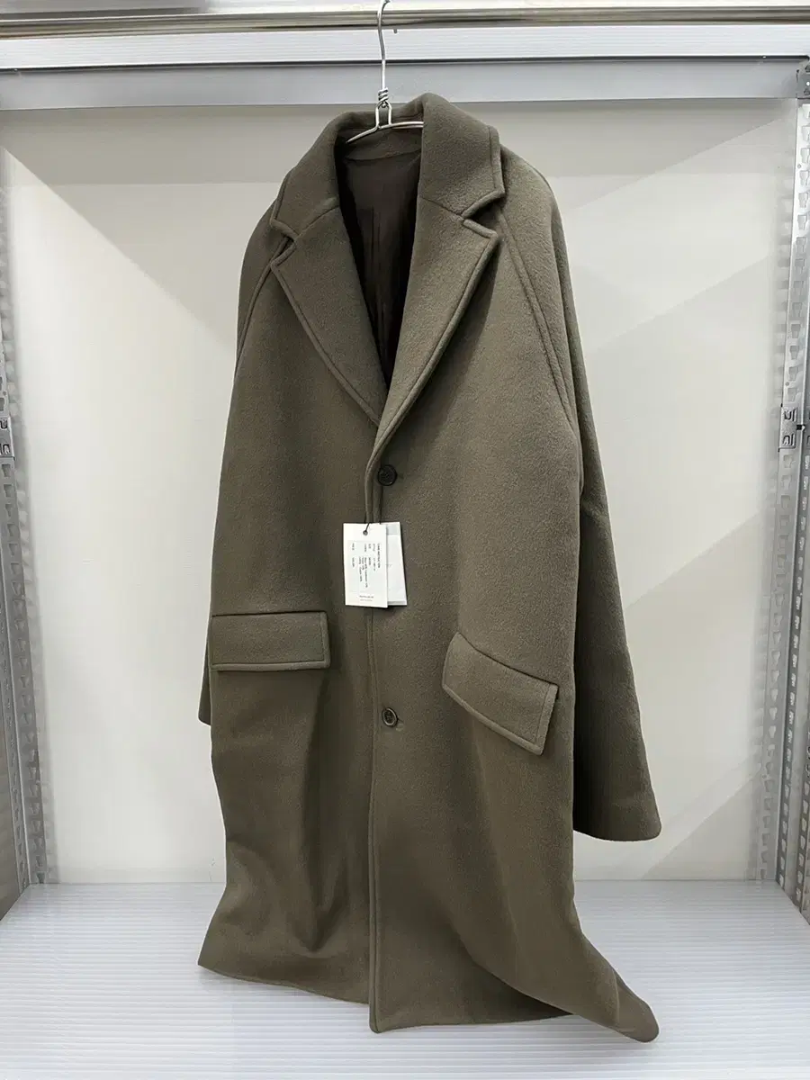 U - Chesterfield Coat (Khaki)