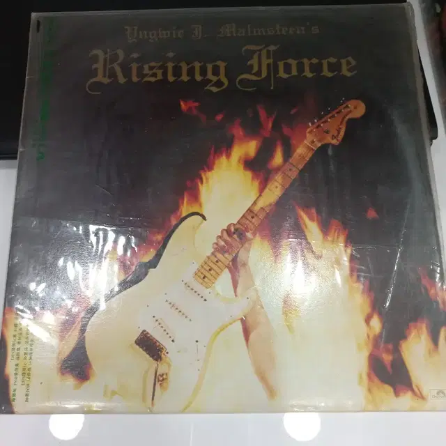 팝 lp 윙위맘스틴 yngwie malmsteen