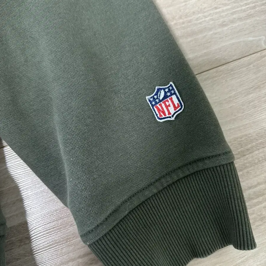 NFL F234UHD332 후드 팔아요.