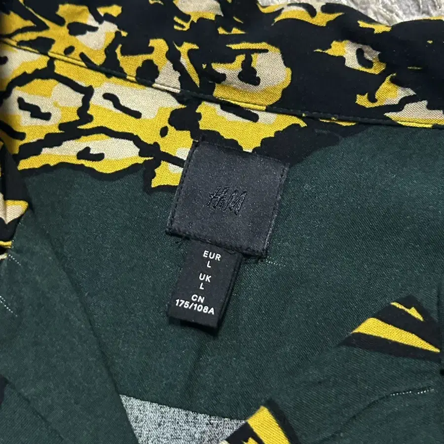 [L] H&M 남자 오버핏 반팔셔츠 하와이안 셔츠