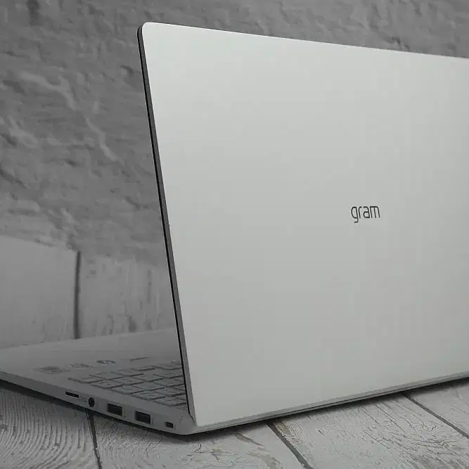 LG울트라그램 15Z995/i7-10510U/24G/256G+1TB