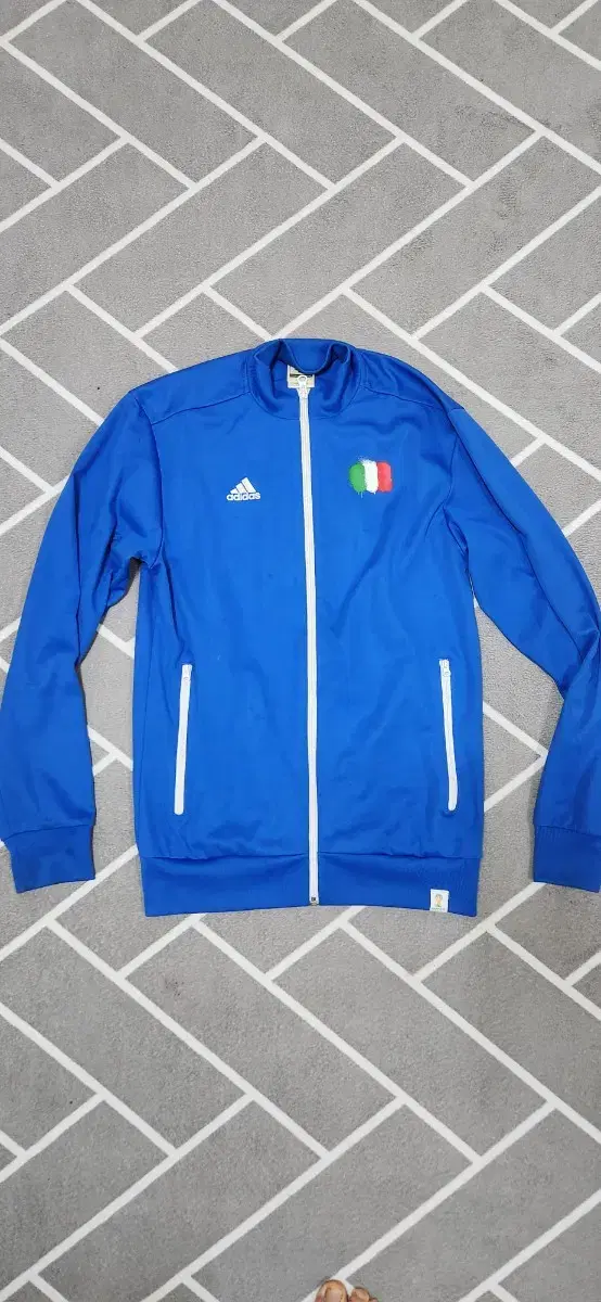 Adidas Retro 2014 World Cup Brazil Italy Team Jersey 90. bloo Collar Jersey