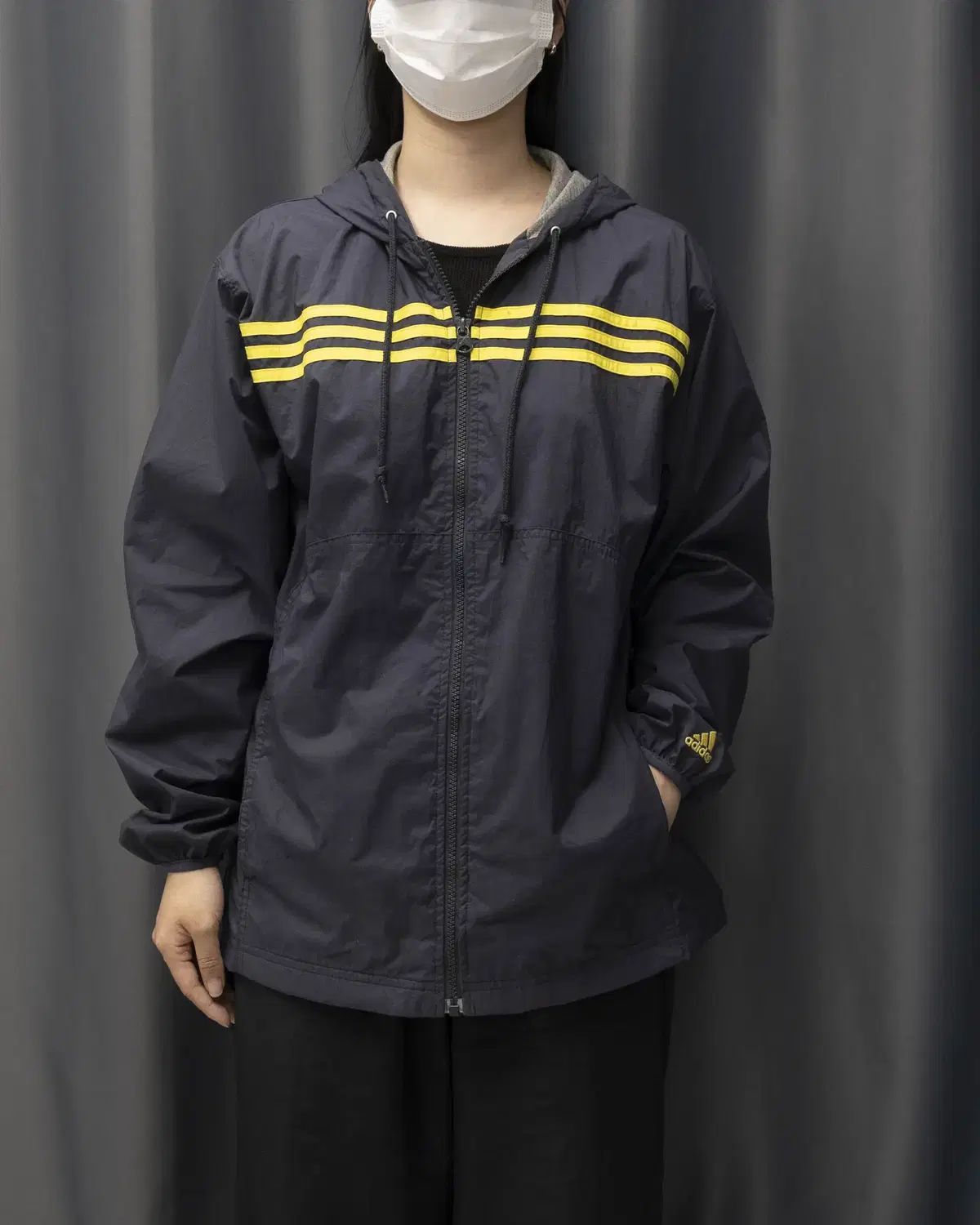 Adidas Adidas Old Windbreaker Jacket M/4D150