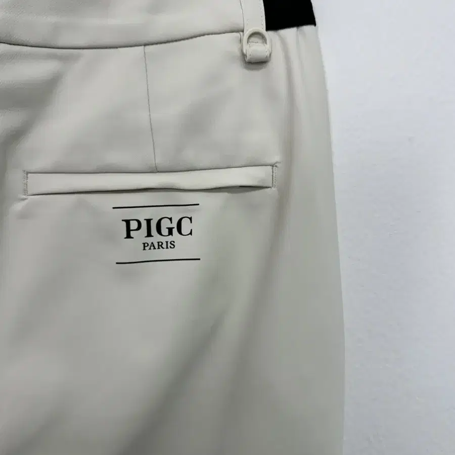 131. PIGC 반조거 슬림 팬츠 BEIGE 여성