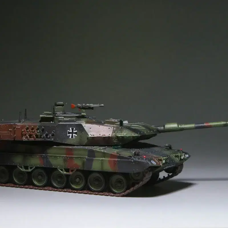 1/72 독일육군 레오파드2A6 전차 다이캐스트 모형