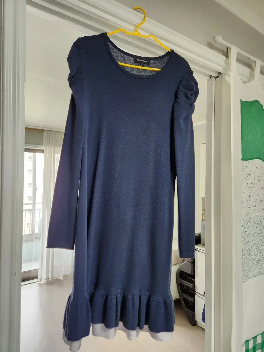 Page Flynn Onepiece (size S) #페이지플린 원피스 on Bunjang Global Site.