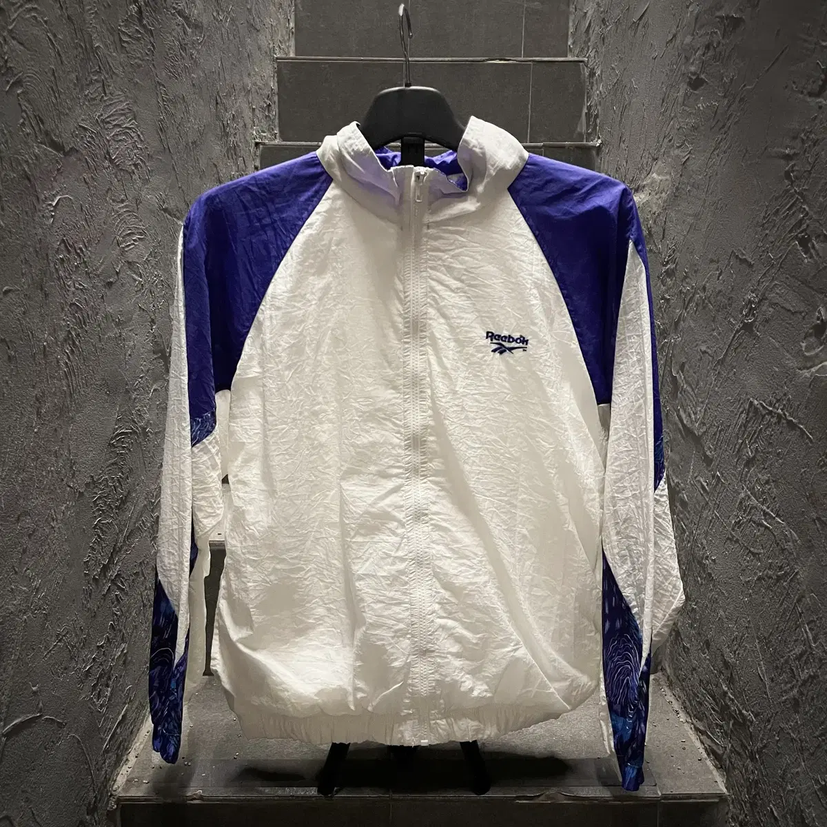 90s Reebok Old School White Windbreaker Jacket Details