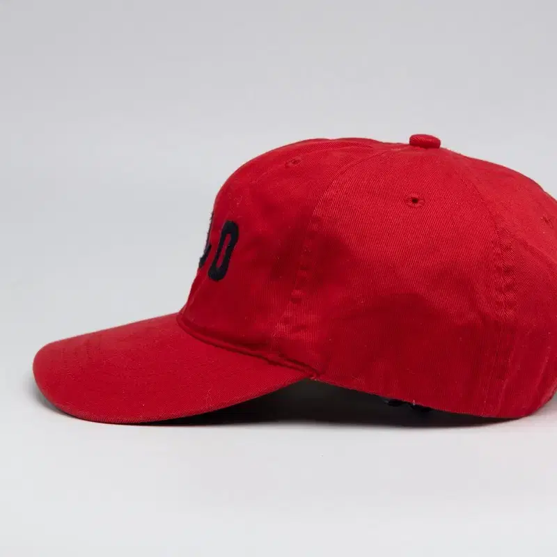 POLO RALPH LAUREN BLACK LOGO RED HAT