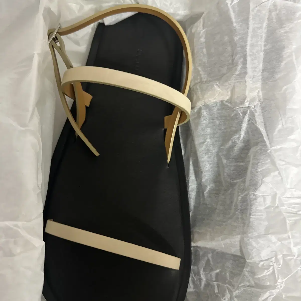 오라리 24ss leather sandal 베이지 26.5