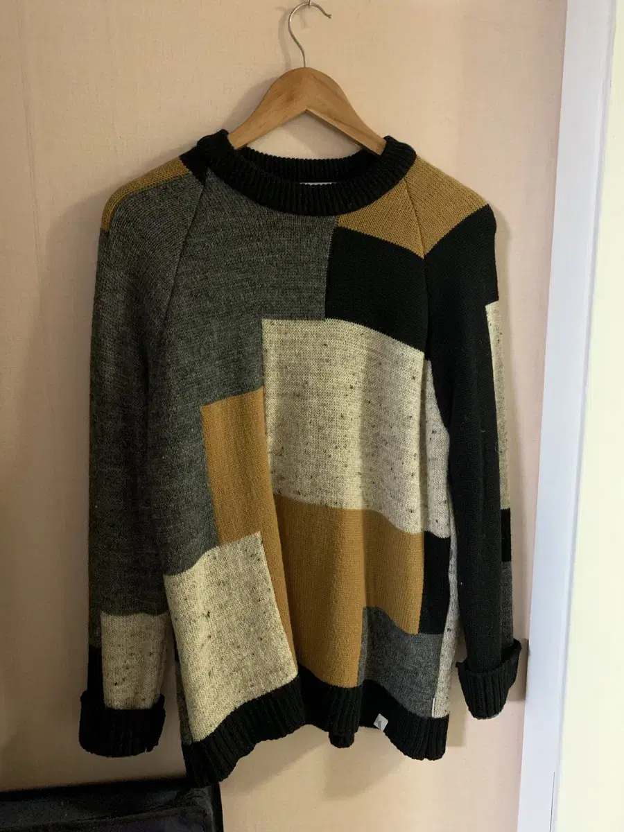 Peregrine Knit (Size M)