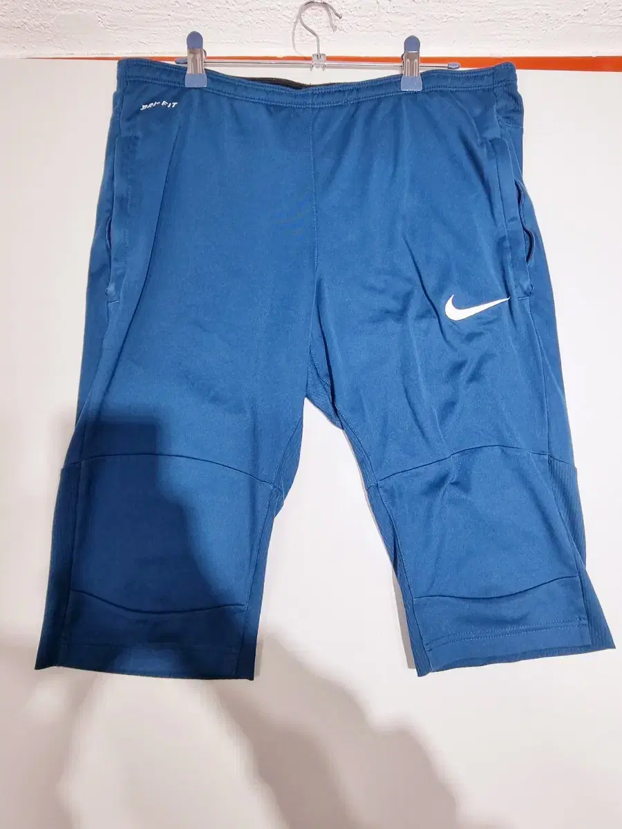 Nike Shorts size M