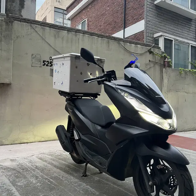 PCX125 22년식 배달대행 풀셋팅 차량 판매합니다.