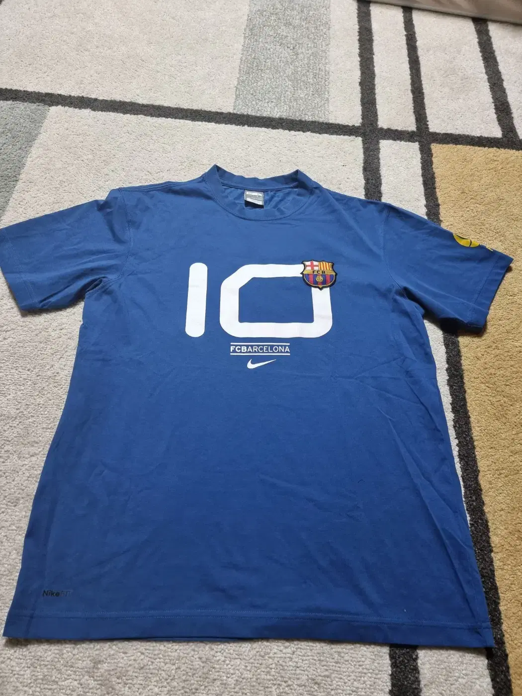 Nike Barcelona Ronaldinho Vahn Short Sleeve Size 100