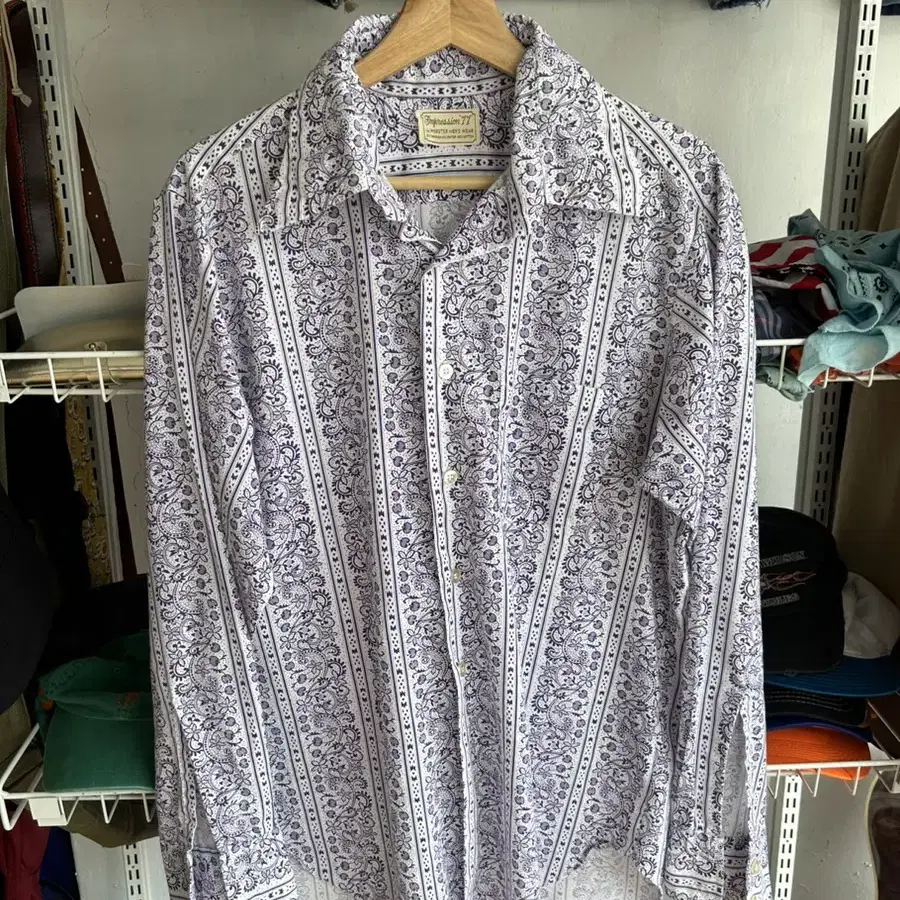 Vintage flower pattern shirt