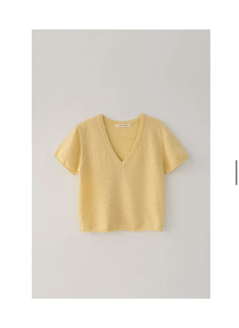 낫띵리튼 sui knit yellow