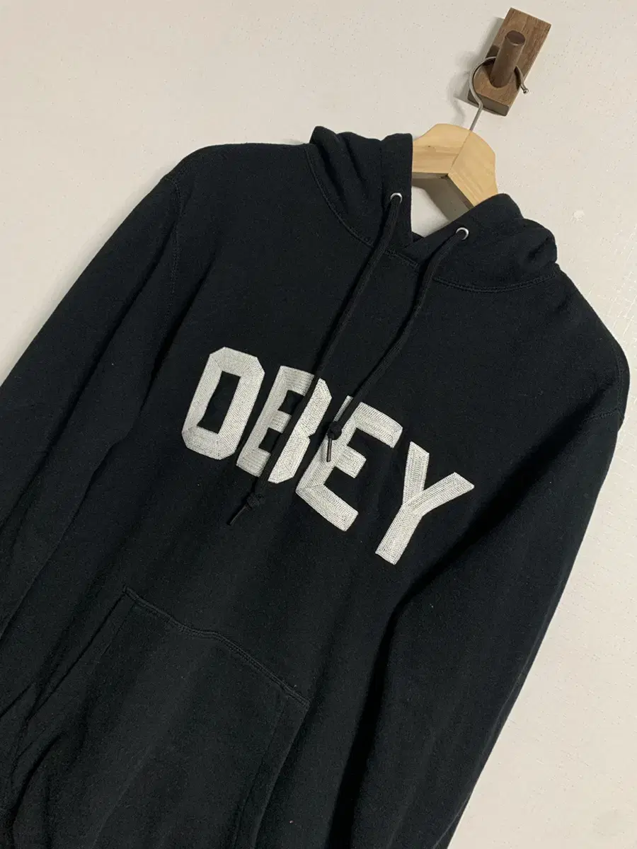 [M]Obey Logo Hoodie