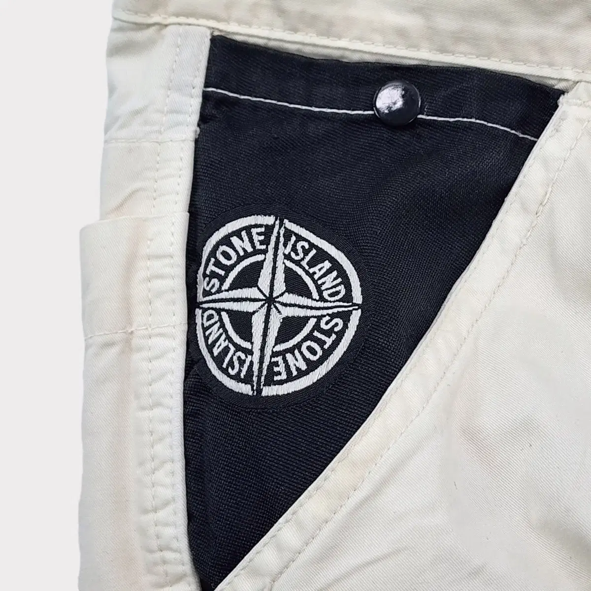 [50] STONE ISLAND 스톤아일랜드 포켓로고 크림 진