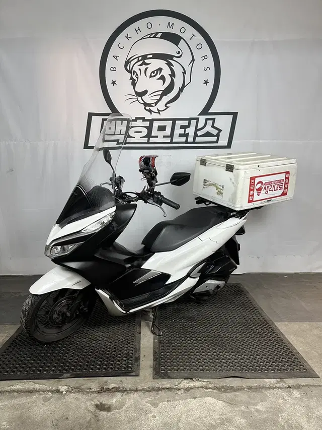 엔진보링된 20년식 pcx 가성비