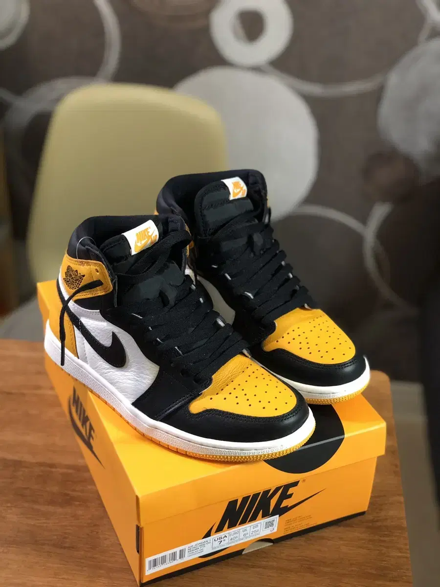 Jordan 1 High Taxi 255mm