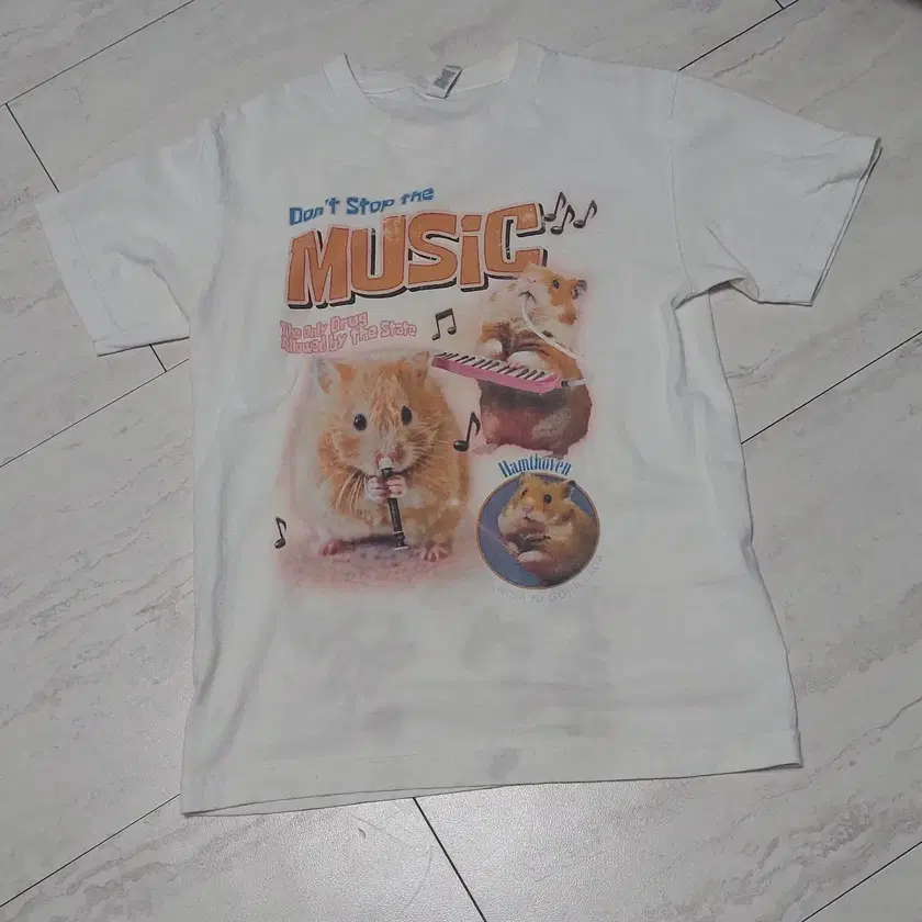 ★AWESOMEUS★ RABBIT MUSIC IS MY LIFE Crop Short Sleeve T-Sh Bunny Jamz Crop Top | Cute Pastel Rabbit Fitted Graphic Top