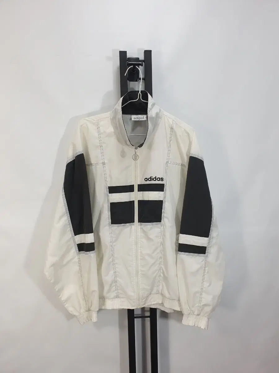 Adidas Windbreaker Old School Woven Jacket White Black White Black 105