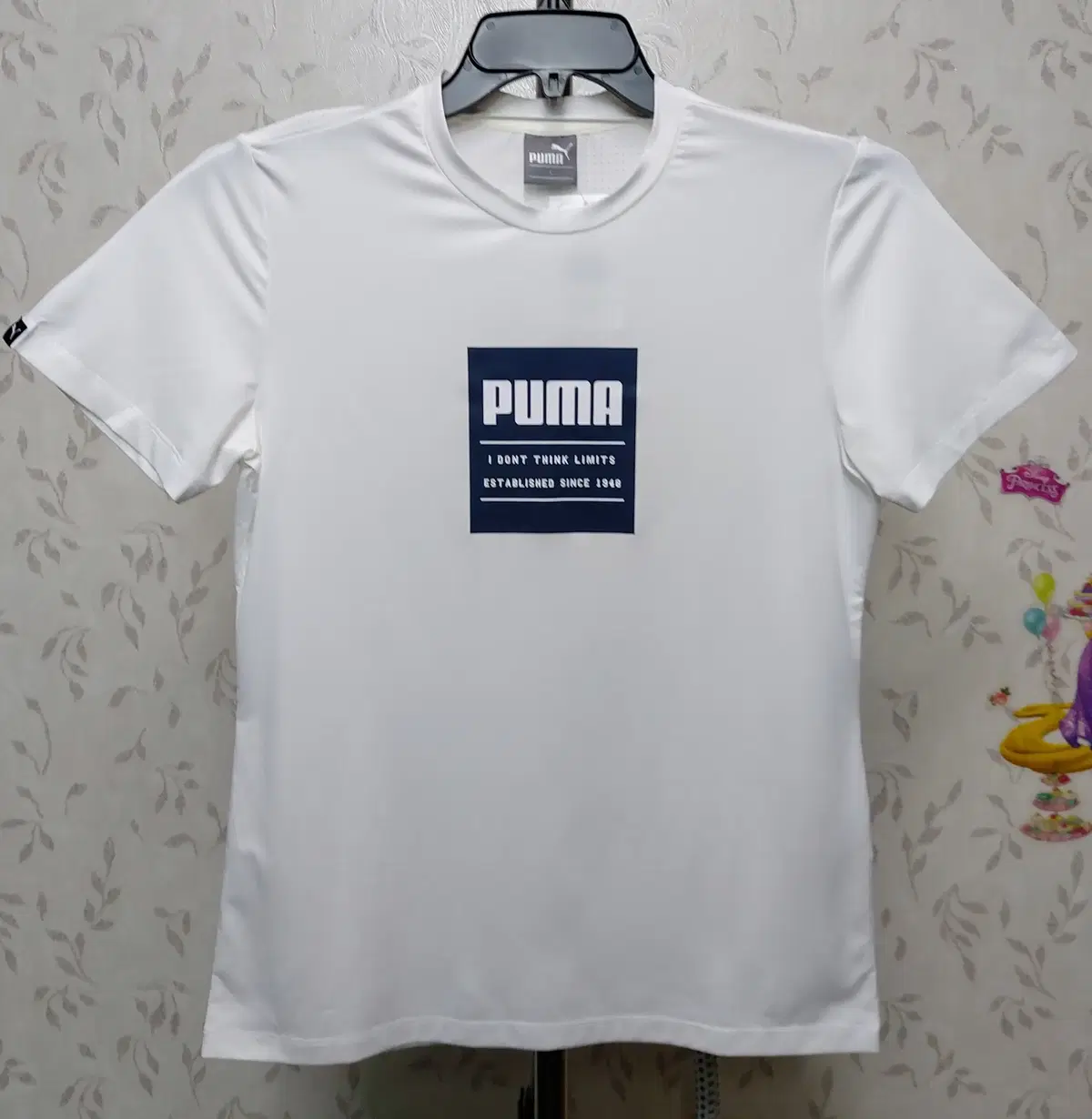 Puma L,100 performance short sleeve logo t-shirt women thin polyester.