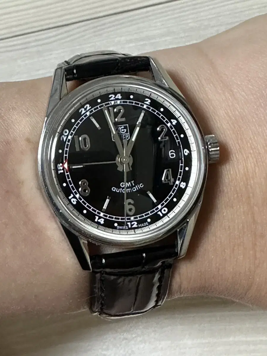 태그호이어 Carrera GMT