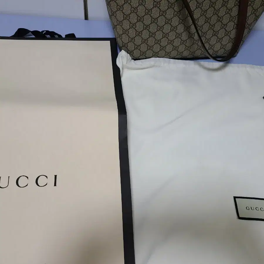 (정품)  GUCCI(USED)구찌 415721 GG 수프림 숄더백