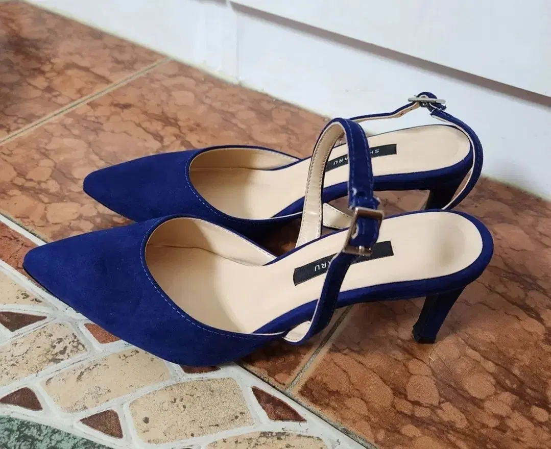 Schumaru Stiletto Heel Cobalt Blue 235