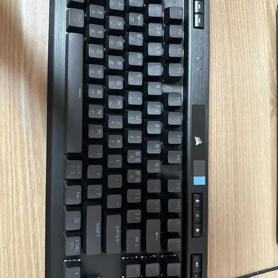 커세어 k70 RGB TKL 팝니다