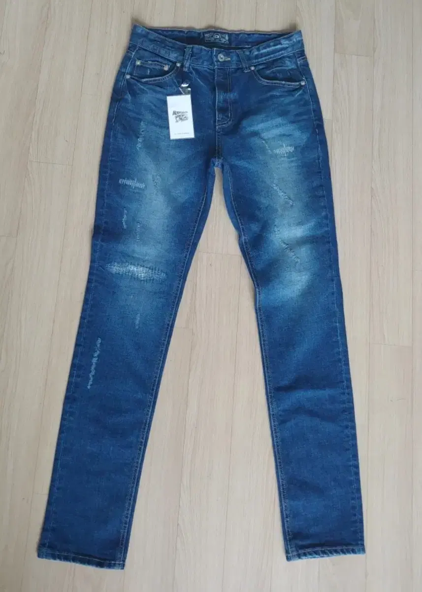 Modified jeans size 28