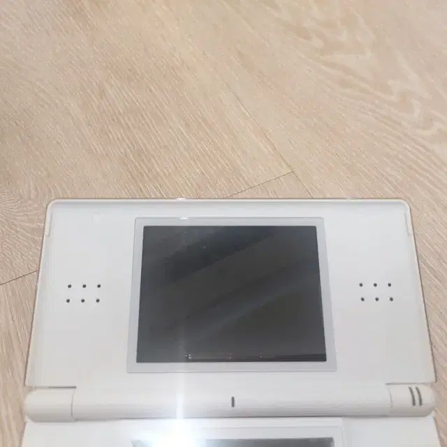 무료배송 닌텐도 dsi 화이트  팝니다