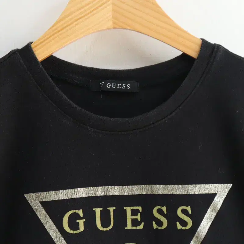 Guess 숏슬리브티셔츠 S사이즈