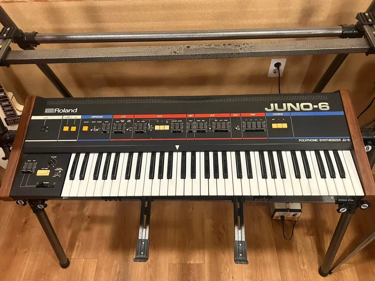 Roland juno-6 빈티지 신디사이저