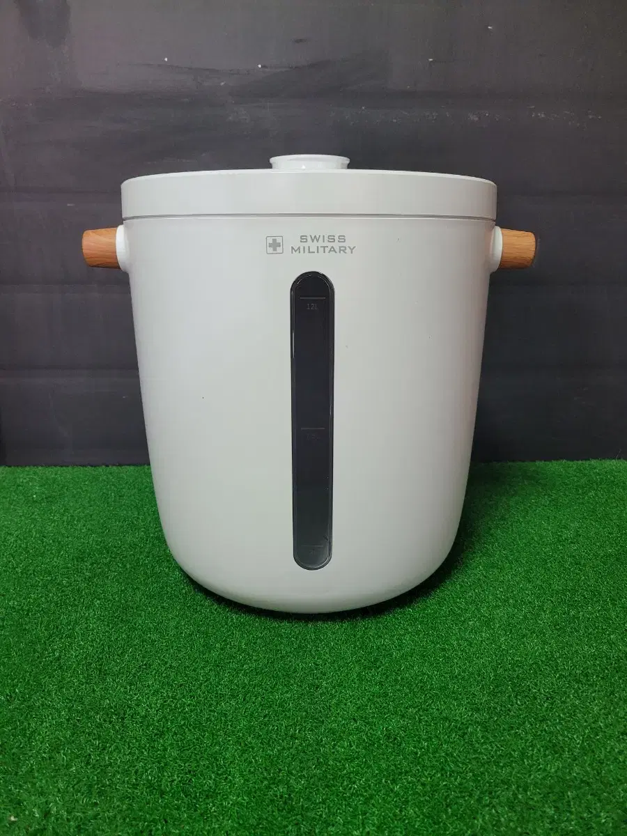 스위스밀리터리 진공 쌀통 14L (12kg)