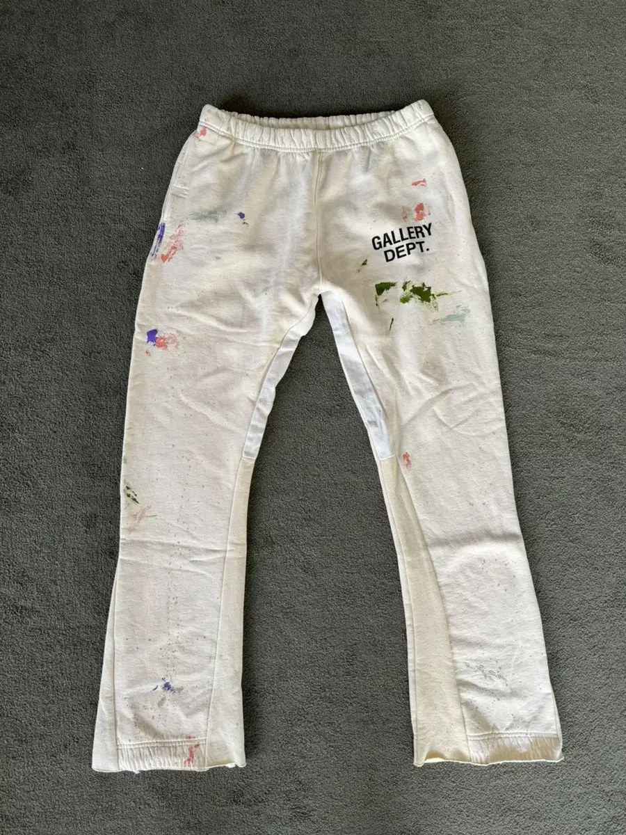 [XL] 23SS Gallery Division Flared Sweatpants Painting Cream Color